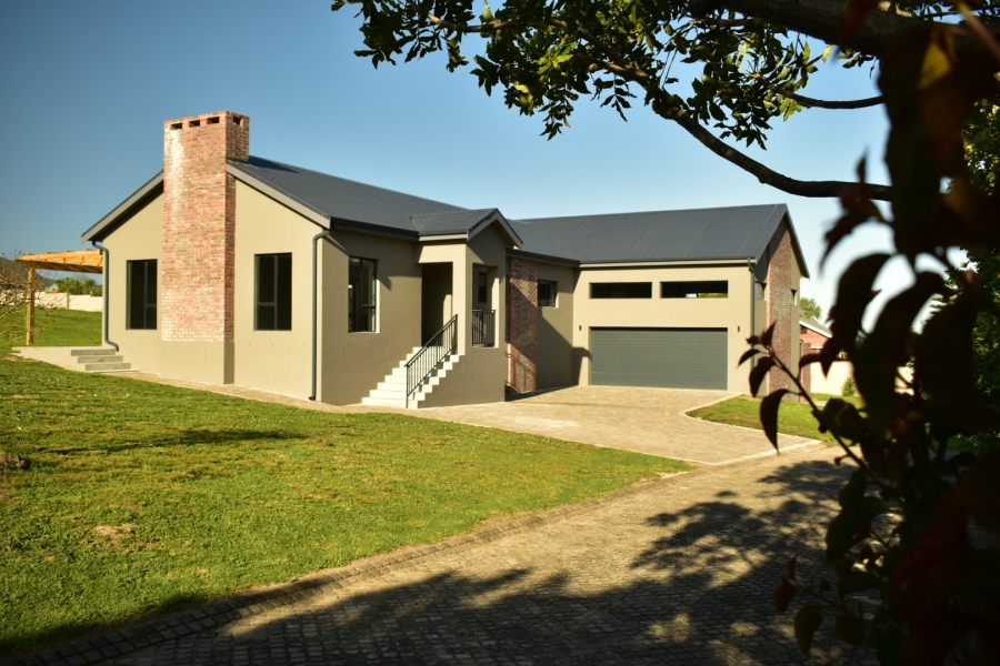 4 Bedroom Property for Sale in Cherry Creek Country Estate Western Cape